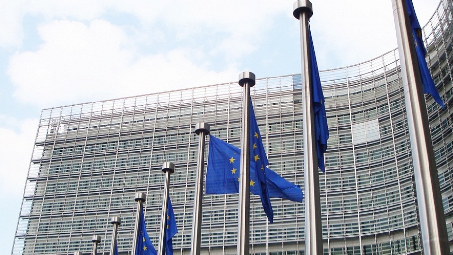 Европейската комисия в готовност за емитирането на 250 милиарда евро „зелени“ облигации на NextGenerationEU
