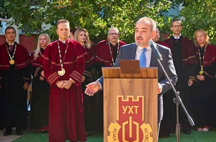 С вълнуваща церемония откриха новата учебна година в пловдивския университет