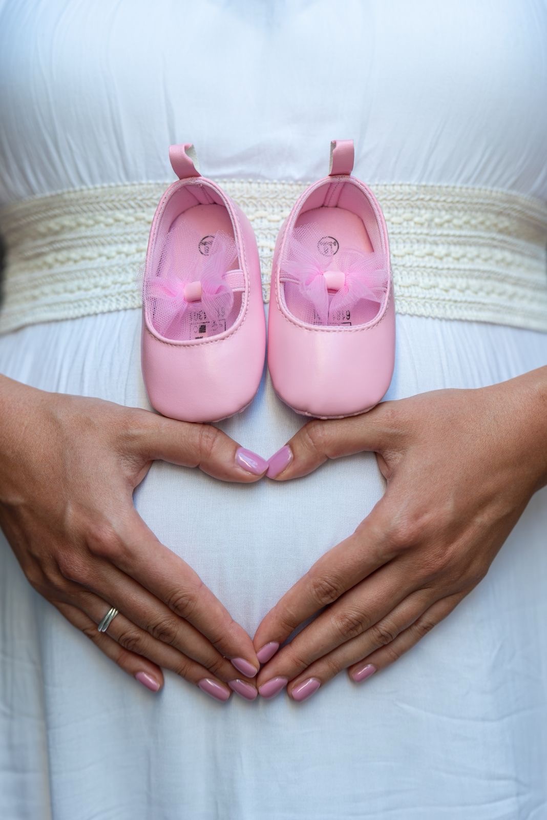 Щастлива новина от екипа на БСК - Гергана Гиздина посрещна малката Елеонора Щастлива новина от екипа на БСК - Гергана Гиздина посрещна малката Елеонора