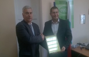 Първата ВЕЦ в България със зарядна колонка за електромобили