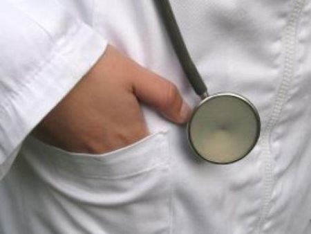 Българските лекари могат да получават 10 пъти по-големи заплати в Европа